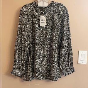 Floral blouse brand new with tags